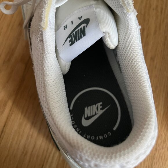 Nike Air Max Excee Sneakers White Phantom Sail Vintage Green Women's Size 11 - Picture 9 of 11